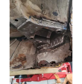 BMW E46 Wzmocnienie mocowanie wahacza wleczonego koszyk drift SWAGIER