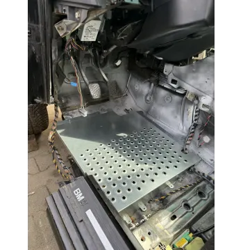 E39 Podłoga BMW PROSTA DRIFT RAJDOWA STAL OCYNKOWANA grip tape CZARNA